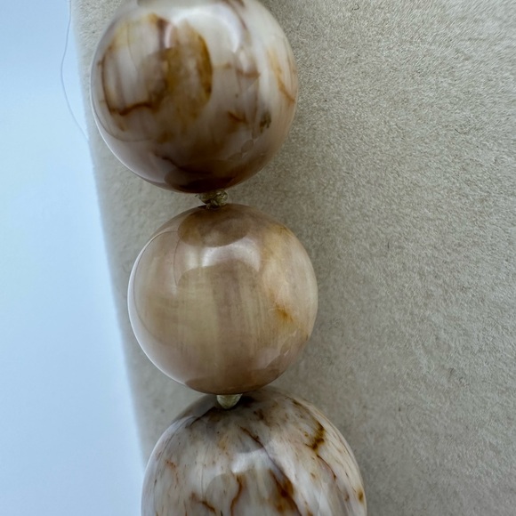 Handmade Graduated Rabbit Hair Quartz Beaded Necklace - Picture 8 of 16